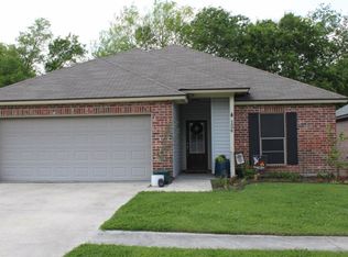 124 Country Garden Ln, Lafayette, LA 70507