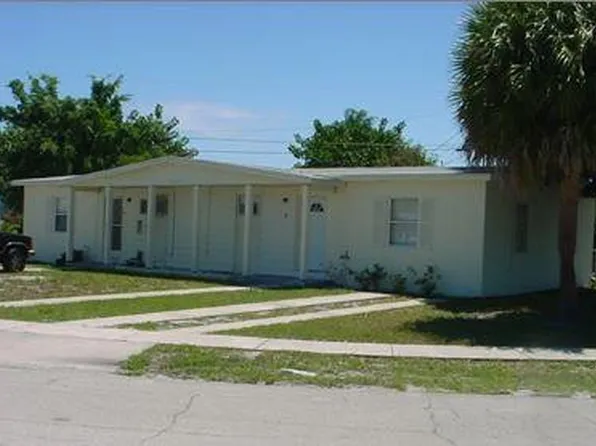 1069 NE Bacon Cirle, Palm Bay, FL 32905