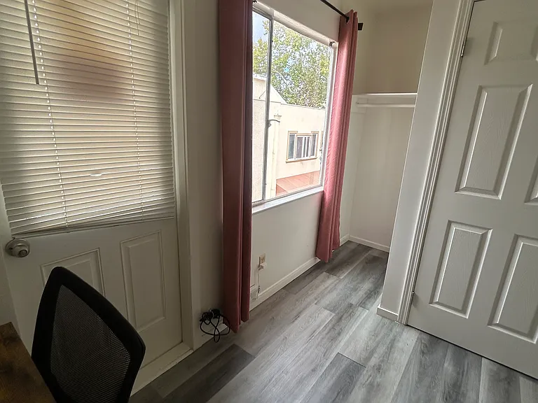 1708 Euclid Ave #7 — Photo 6