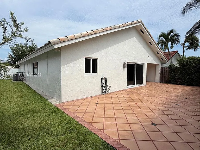 14525 NW 88th Ave — Photo 32