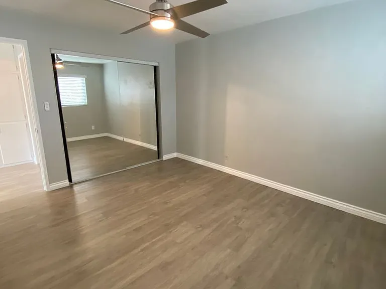 4533 Contour Blvd. — Photo 12