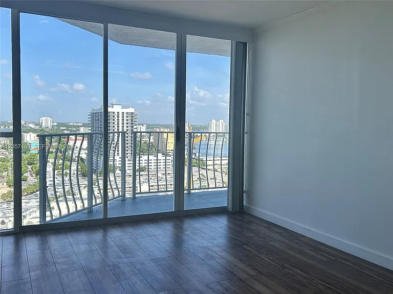 7601 E Treasure Dr #2104 — Photo 13