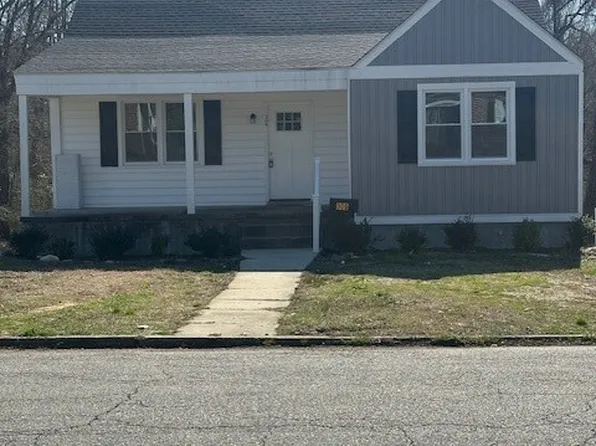 309 W End Blvd, Emporia, VA 23847