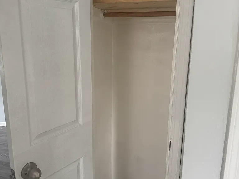 443 Wallace Ave #MAIN — Photo 17