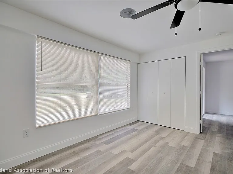 199 E Camphor St — Photo 18