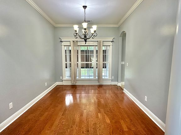 5th image of 516 Whispering Wind Way