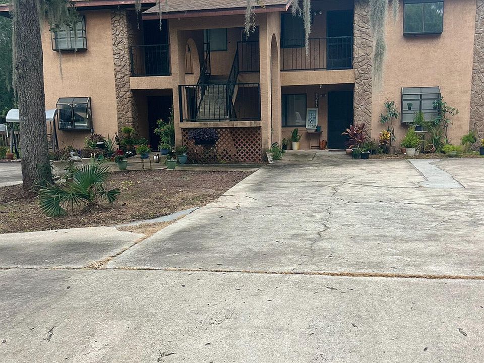 1st image of 2375 Fox Hollow Dr