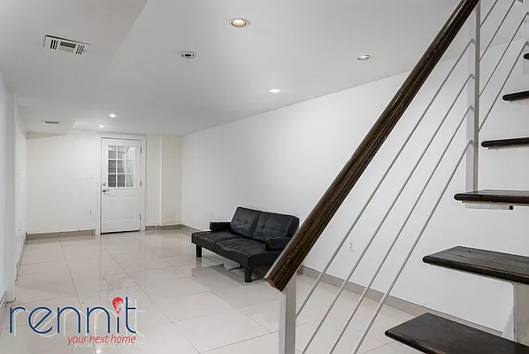 Rented by Rennit Inc. | media 10