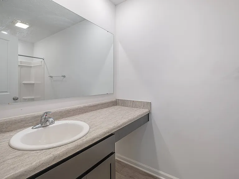 4000 Summit Ct — Photo 19