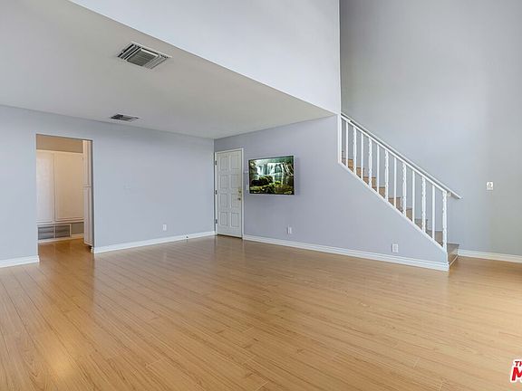 4th image of 3910 Moore St APT 201