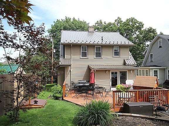 4th image of this home
