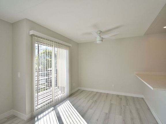4th image of 15112 S Berendo Ave APT 2