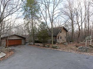 4810 McDonald Rd, Syracuse, NY 13215