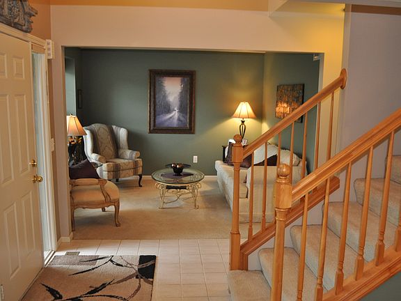4th image of 192 Columbia Dr