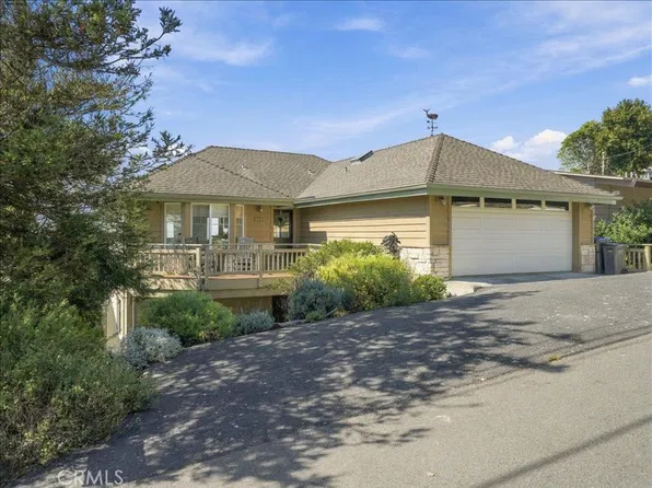 1755 Ogden Dr, Cambria, CA 93428