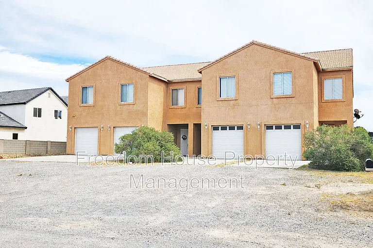 1421 Star Rd #2 — Photo 2