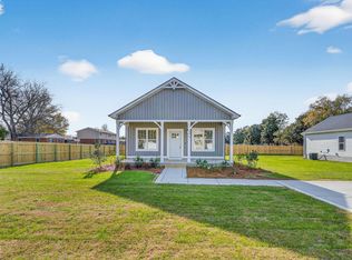 609 W Godwin St, Dunn, NC 28334