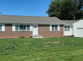 1044 Fleming Rd, Yadkinville, NC 27055