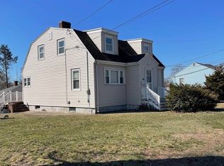 219 East St, Methuen, MA 01844
