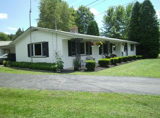 2642 Barclay Messerly Rd, Southington, OH 44470