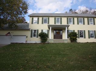 19 Coventry Ln, Athens, OH 45701