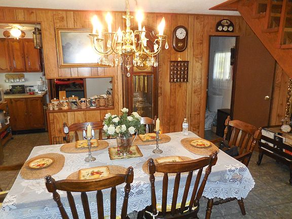 5th image of 17765 Chalet Cir #3