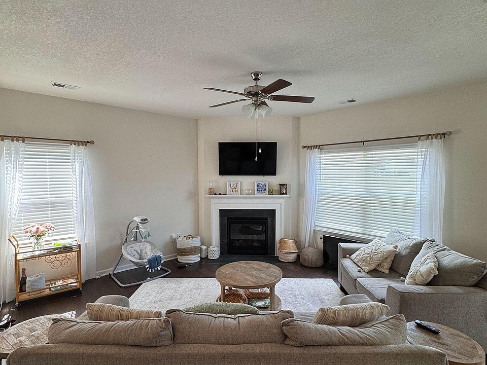 1005 Pampas Dr, Jonesborough, TN 37659 Zillow