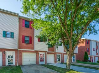 164 Woodhaven Dr, Seven Fields, PA