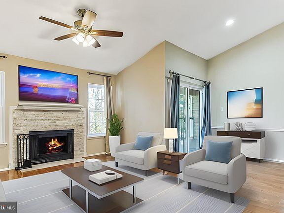 3rd image of 3303 Wyndham Cir APT 341