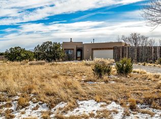 7 Gaviota Rd, Santa Fe, NM 87508