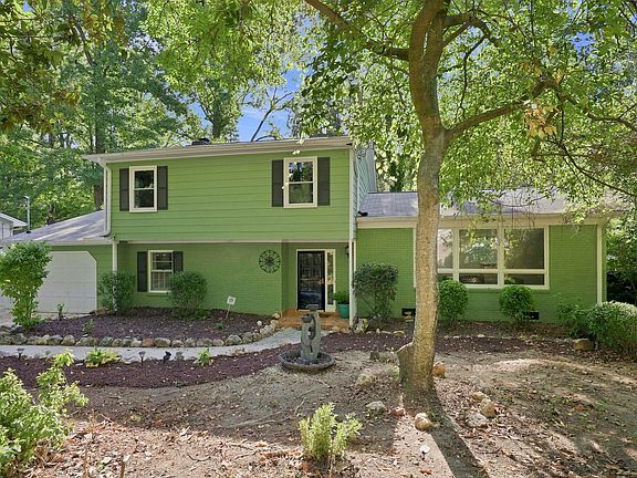2nd image of 4904 Brookhurst Pl