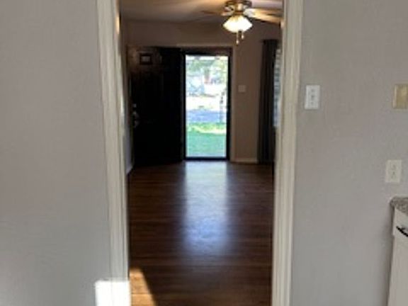 4th image of 1818 Woodard St
