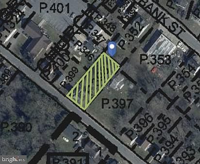 1st image of 415 Oxford St