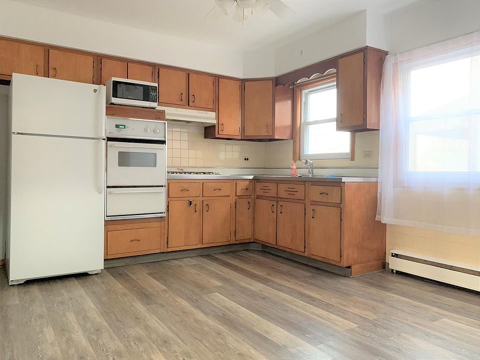 1st image of 7256 W Belmont Ave