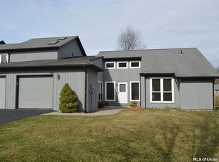 12 North Loop, Rhinebeck, NY 12572