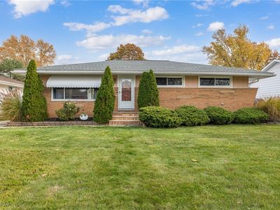 7735 Ann Arbor Dr, Parma, OH, 44130