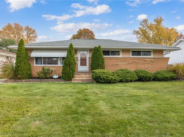 7735 Ann Arbor Dr, Parma, OH 44130