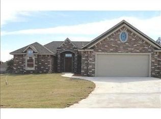 1213 Palmer St, Shawnee, OK 74804