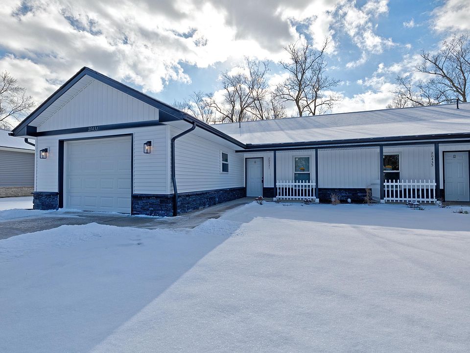 1st image of 20431 Westland Dr #5
