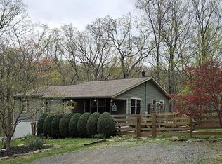 25 Wild Hare Rd, Harpers Ferry, WV 25425
