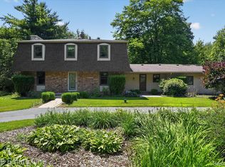 6039 Fish Lake Rd, Holly, MI 48442