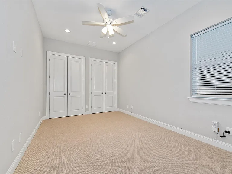 5637 Kiam St #B — Photo 6