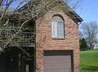 24 NW Lakeview Blvd APT A, Lees Summit, MO 64063