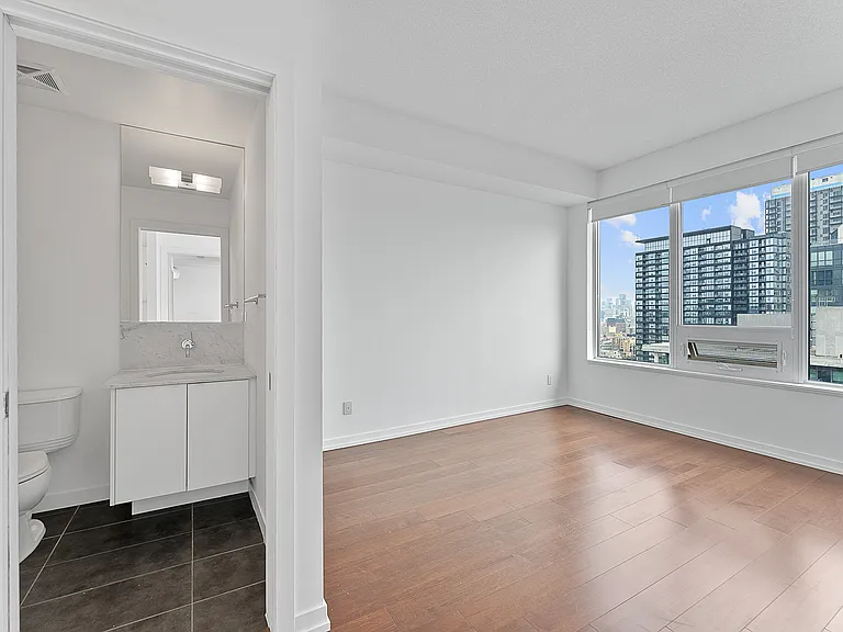 59 E Liberty St #2401 — Photo 36