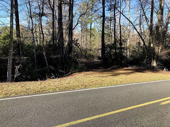3rd image of 1505 Dairy Rd