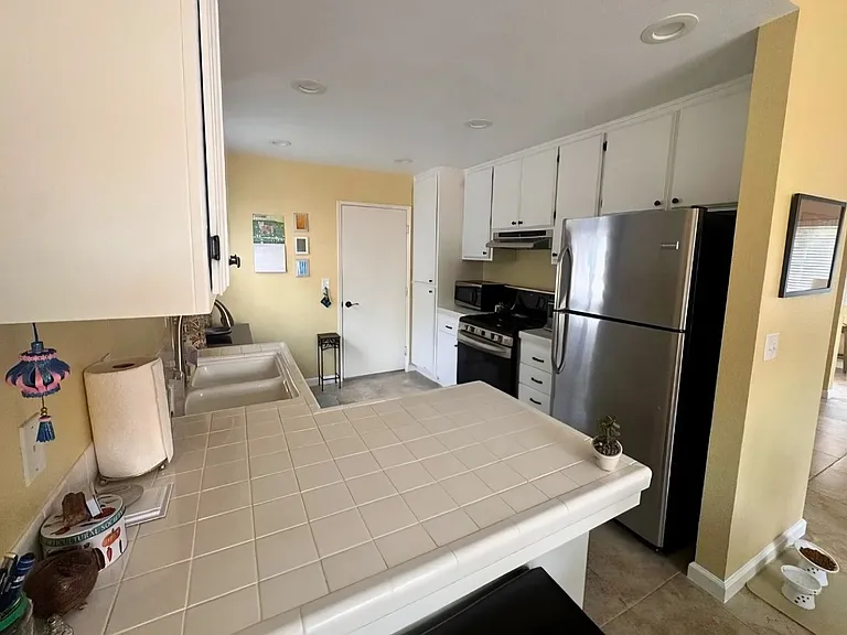2517 Knightbridge Dr — Photo 6