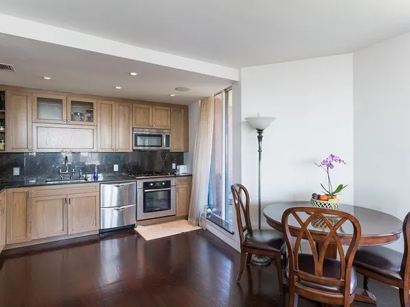 333 Rector Place 1404 image 3 of 10