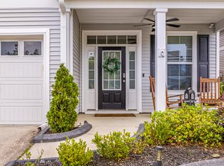 209 Palmetto Walk Dr, Summerville, SC 29486