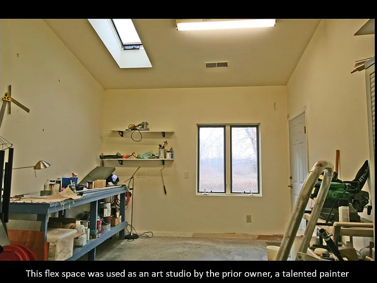 220 State Highway 43 — Photo 19