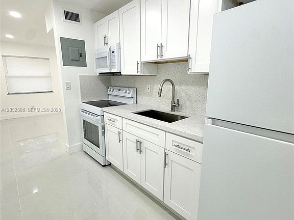 2nd image of 417 NW 7th Ter APT 2